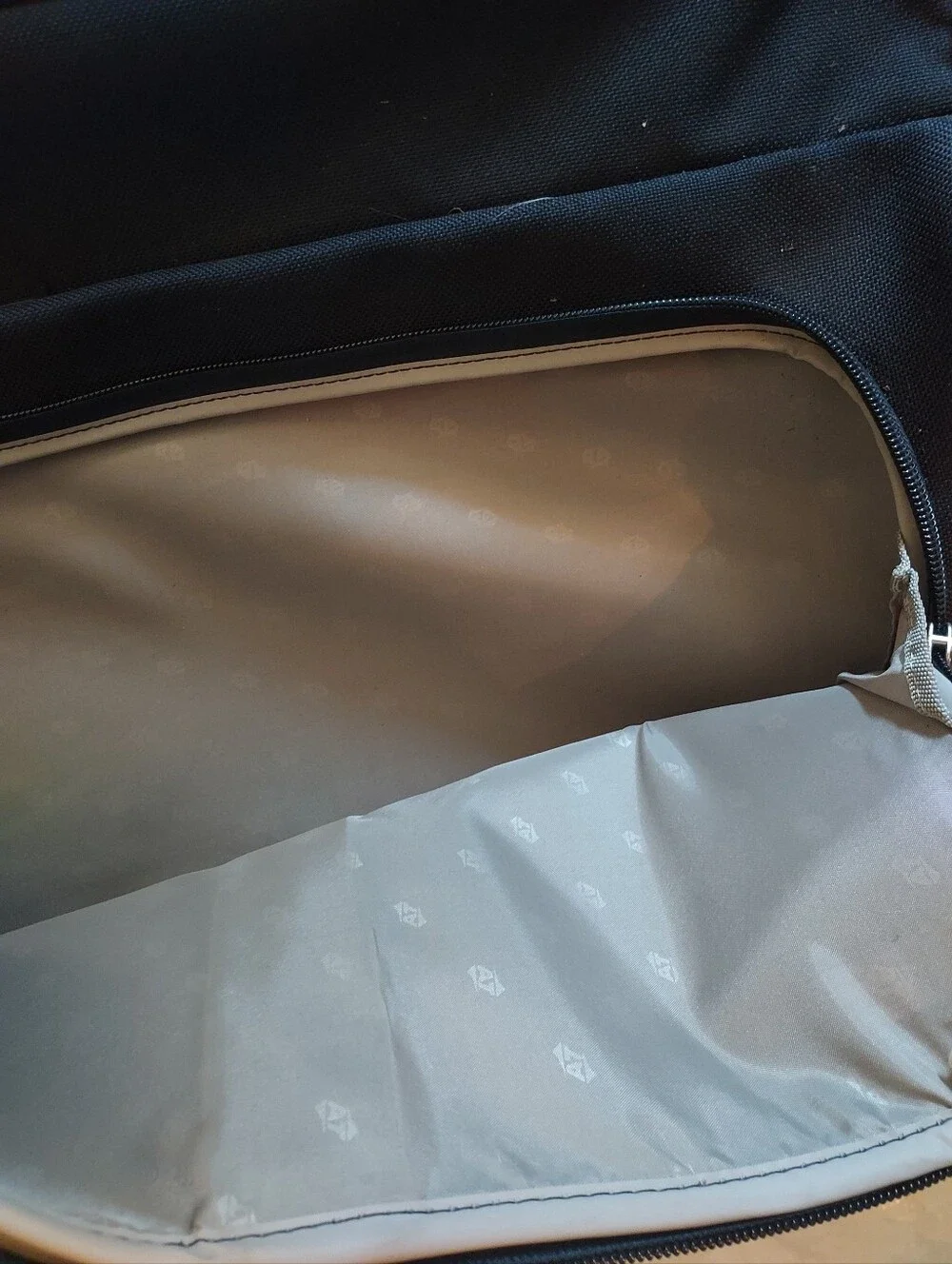 American Tourister durable garment